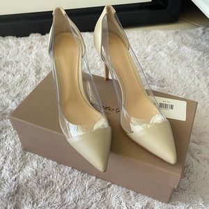 Gianvito Rossi 85 Plexi & Leather pump.